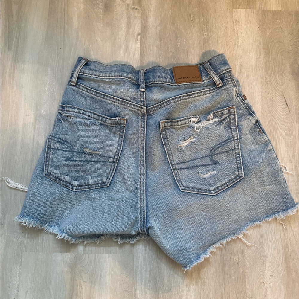 American Eagle Jean Shorts- Size 00 - Picture 2 of 4
